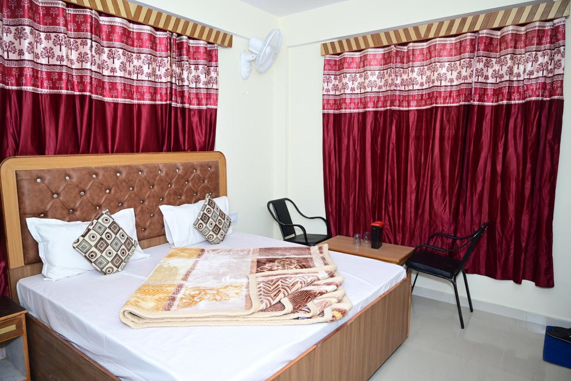 Krishna B&B Near Mall Road Shimla Buitenkant foto